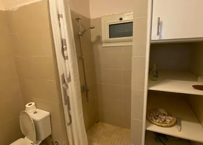 Apartamento Spacious 2br Pool-view In Hadaba